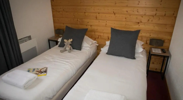 Семейный номер Standard с видом на горы Hotel Emeraude