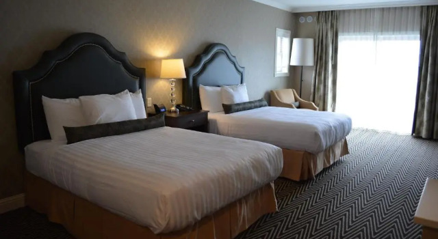 Четырёхместный номер Standard Majestic Inn and Spa