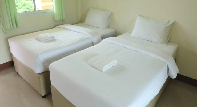 Akesasithorn Resort, Забронировать Курортный отель Кхонкэн Khon Kaen Province, рядом с Международный выставочный и конгресс-центр KICE в Кхонкэне
