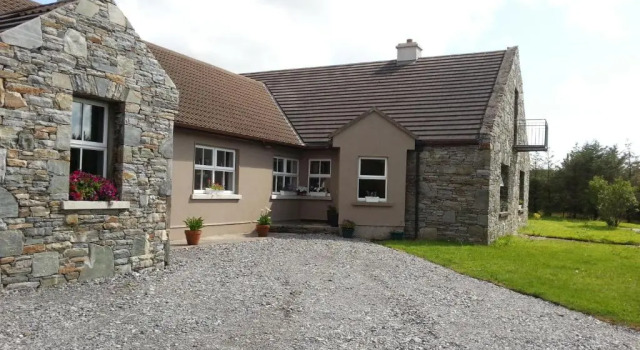 Shanakeever Farm 2 - Clifden Country Homes, Prenota Agriturismo Hotel a Connacht con parcheggio, Parcheggio