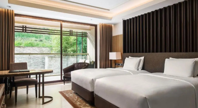 Двухместный номер Superior JW Marriott Mussoorie Walnut Grove Resort & Spa
