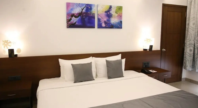 Silver Shell Hotel, Book Hotel Goa Velha. North Goa