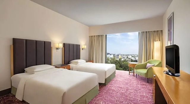 Номер Superior Courtyard by Marriott Hyderabad