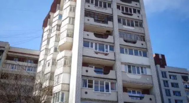 Хочу приехать на улице Чехова 12, Забронировать Отель Вологда Вологодский муниципальный округ, рядом с Вологодский историко-архитектурный и художественный музей