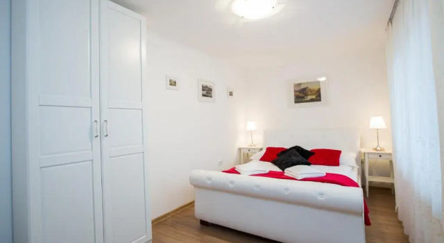 Апартаменты c 1 комнатой с балконом Apartments Grom