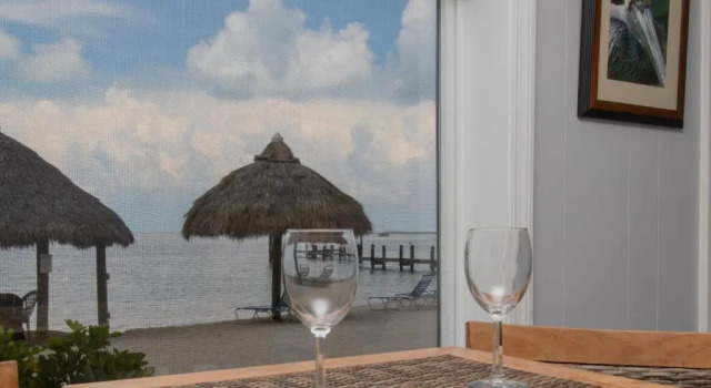Двухместный номер Standard с видом на залив Sunset Cove Beach Resort