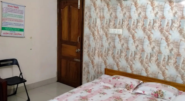 Hotel Charu