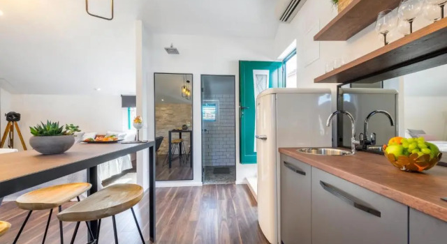 Апартаменты Deluxe Kalavanda Apartment