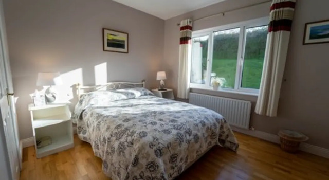 O'Flahertys, Prenota Hotel Dingle 