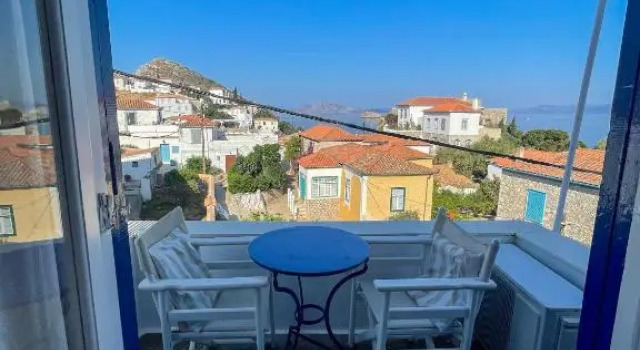 Zoe Apartments No 6 , Hydra Island Greece, Book Apartment Mandraki Hydra