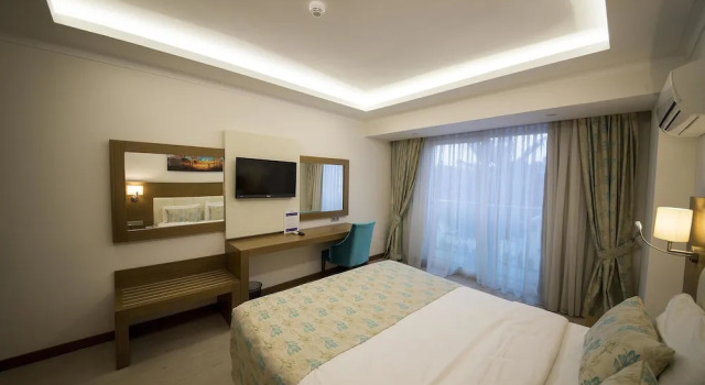 Двухместный номер Standard с балконом и с видом на город Yeniceri City Hotel