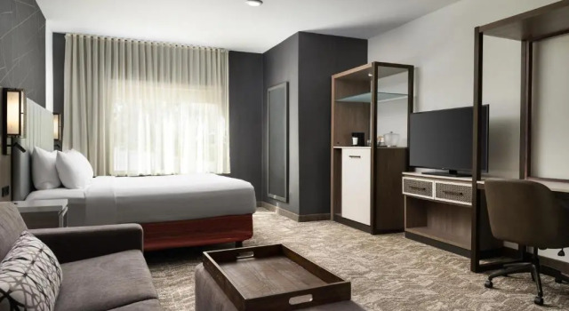Люкс SpringHill Suites by Marriott Kansas City Overland Park