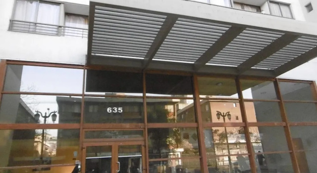 Departamentos Santiago Galeria, Забронировать Апартаменты/квартира Сантьяго Столичный регион Сантьяго, рядом с Movistar Arena
