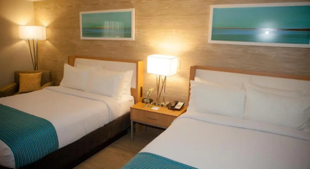 Четырёхместный номер Standard Holiday Inn Greenville by IHG