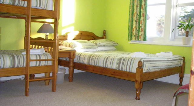 Ingledene Guest House, Boek Pension Hotels in Merseyside met zwembad, Zwembad
