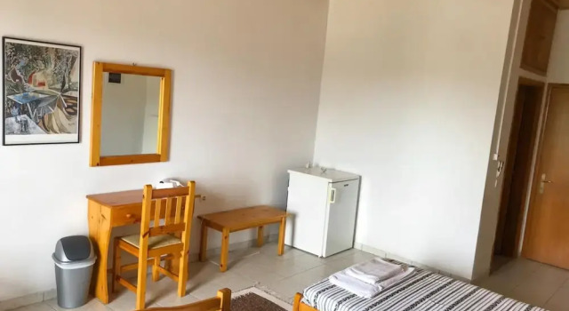 Hotel Antigoni, Varaa Hotelli Neochori 