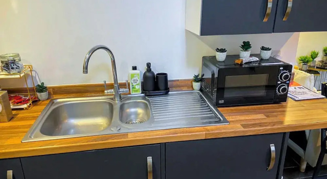 Stylish Home for 6 in Reading, Varaa Huoneisto Asunnot kohteessa Merseyside, Huoneisto