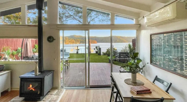 Island Paradise - Private Waterfront Retreat, Забронировать Отель Килкар Central Coast