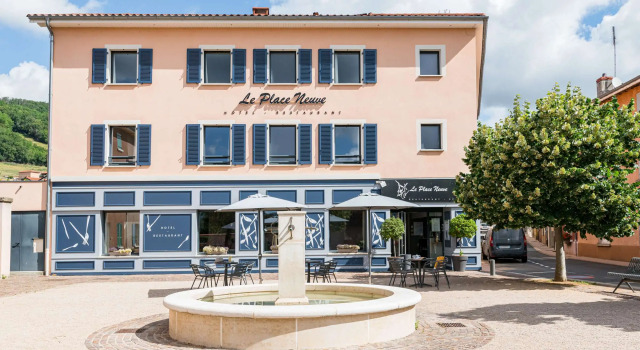 Le Place Neuve