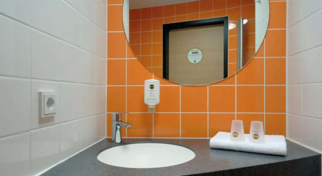 Трёхместный номер Standard B&B Hotel Schweinfurt-City
