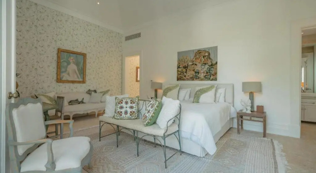 Luxurious Fully-staffed Villa With Amazing View in Exclusive Golf Beach Resort