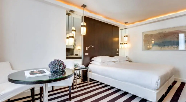 Полулюкс Hôtel Le A - Champs-Elysées