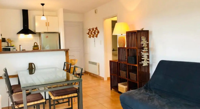 Appartement une chambre dans residence calme, Rezerwuj Apartament Hotele w Korsyka z parkingiem, Parking