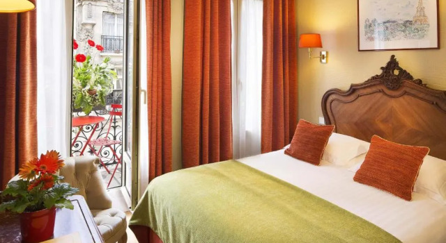 Двухместный номер Comfort с балконом New Orient Hotel