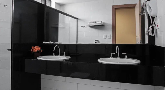 Четырёхместный номер Premium Normandy Hotel