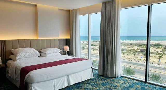 Номер Superior с видом на море Sur Grand Hotel