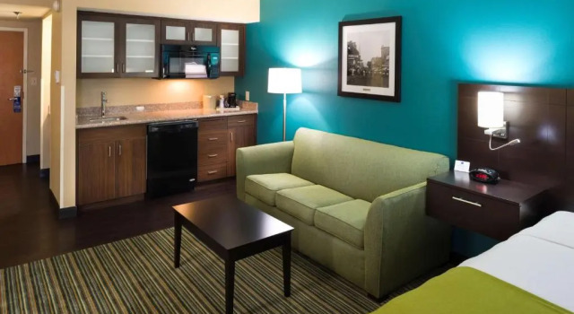 Люкс Best Western Plus Knoxville Cedar Bluff