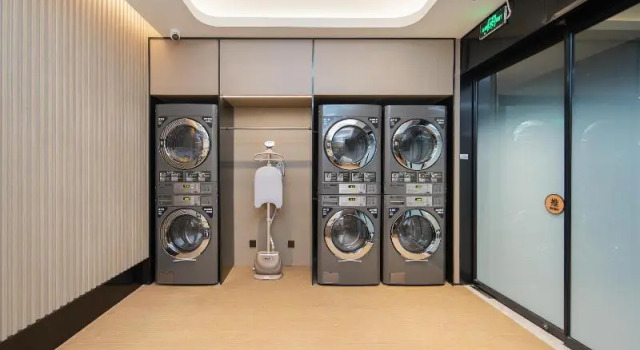 Ji Shenzhen Huaqiang North Electronic Building Hotel, Boek Hotel Futian 