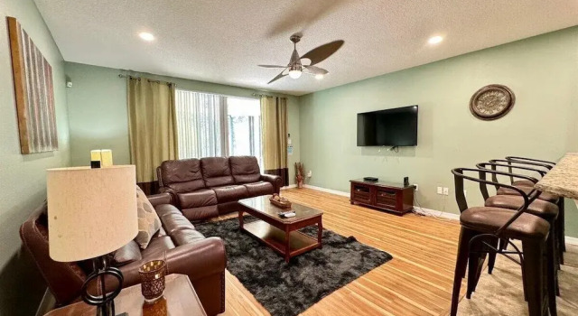 2820-5-rc-impeccable Corner lot Home