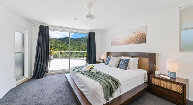 Ocean Dreams On Airlie 2 Bedroom, Prenota Hotel Airlie Beach 