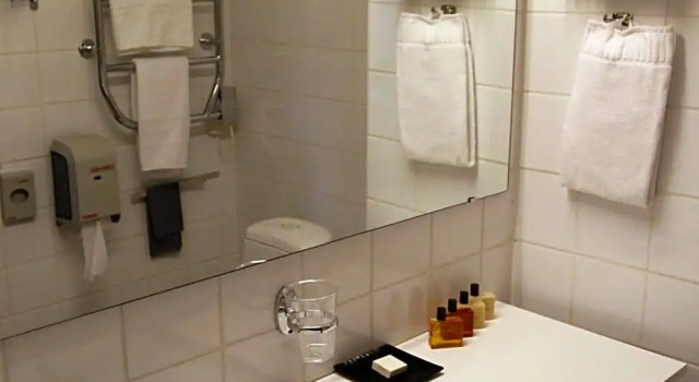 Номер Standard First Hotel Stadt