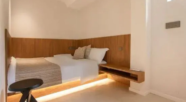 Люкс Luding Dadu Tingfeng Homestay (Luding Bridge Scenic Area)