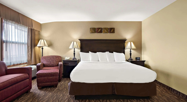 Best Western Center Pointe Inn, Забронировать Отель Отели Table Rock Lake с парковкой, Парковка
