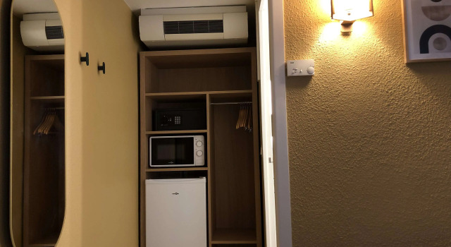 Двухместный номер Standard KYRIAD HONFLEUR - La Riviere Saint Sauveur