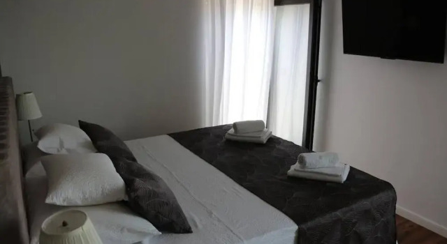 Charming One-bedroom Apartment in Ugljan, Reservar Apartamento Island Ugljan Ugljan Island