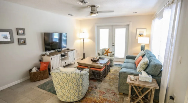 285 Jefferson, Забронировать Отель Форт-Майерс-Бич Fort Myers Area