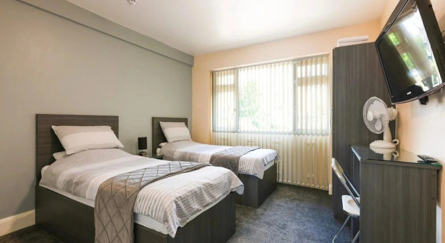 Standard Twin Room