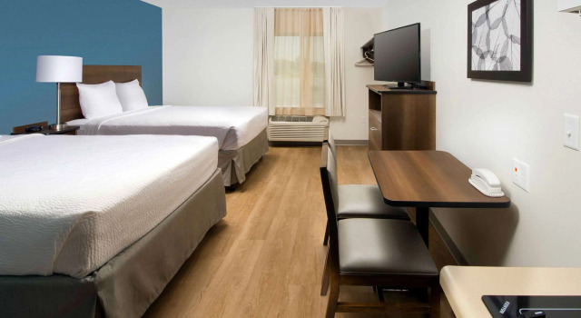 Четырёхместный номер Standard WoodSpring Suites Fargo North Near NDSU