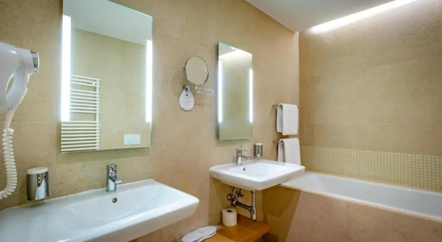 Апартаменты Eva Park Life & Spa