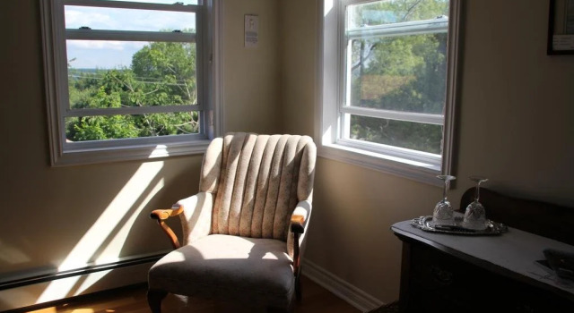 Tulips and Thistle Bed & Breakfast, Buchen Sie Hotel Truro 