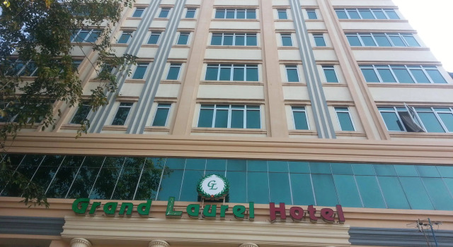 Grand Laurel Hotel