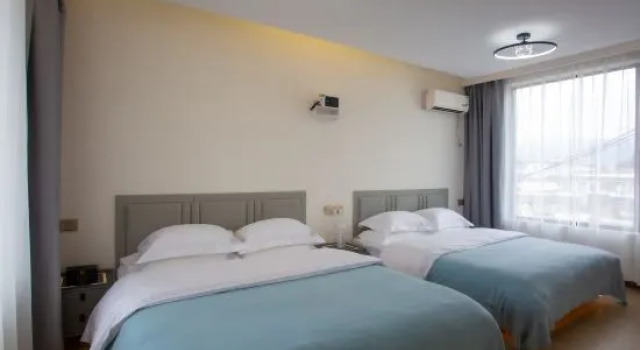 Семейный люкс с видом на горы Nanyue Jiuxi·Hefeng Liying Viewing B&B