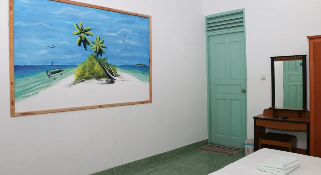 Raalhu Lodge