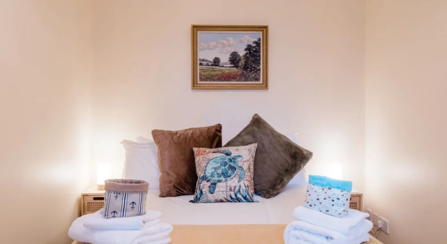 Whitstable's Beachcombers, Sleeps 10, Dog Friendly, Rezervasyon Tatil Evi Merseyside villalar, Villa