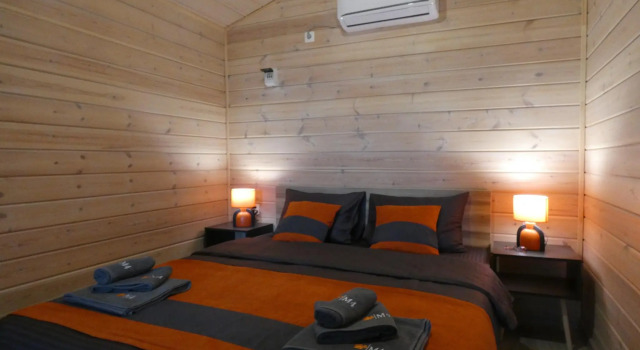 M4 Cabins, Prenota Casa vacanze Hotel a Central Russia con parcheggio, Parcheggio