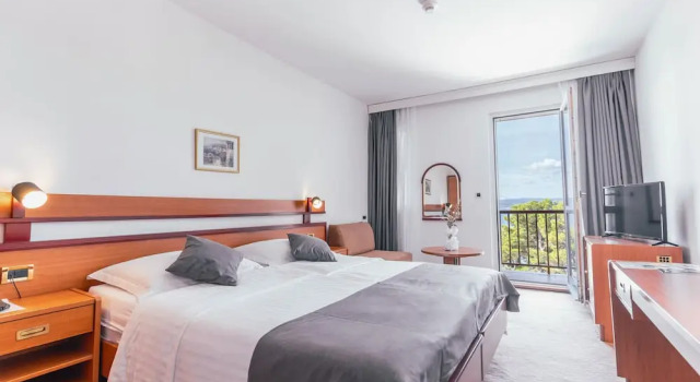 Двухместный номер Superior с балконом и с видом на море Hotel Horizont